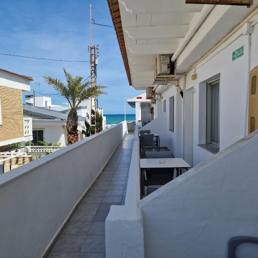 Hostal Alba La Mata  Buitenkant foto